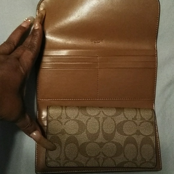 Coach Checkbook/Wallet - Picture 4 of 4